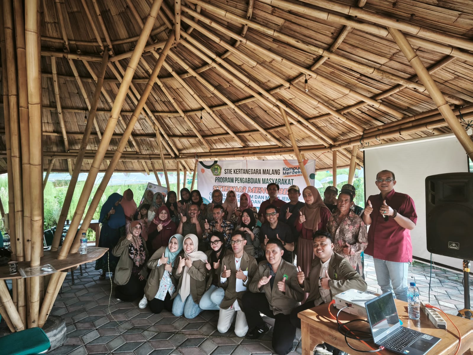 Kegiatan Pengabdian Masyarakat Kampus STIE Kertanegara Malang Tahun 2025